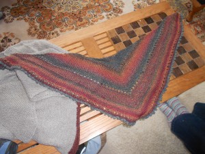 I made a scarf similar to this in a solid color.